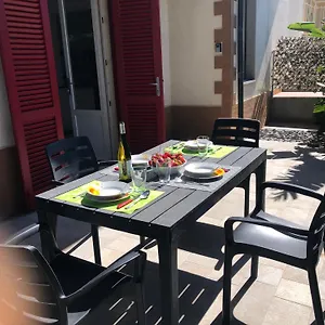 https://la-pineta-casa-vacanze.it-tuscanyhotel.com